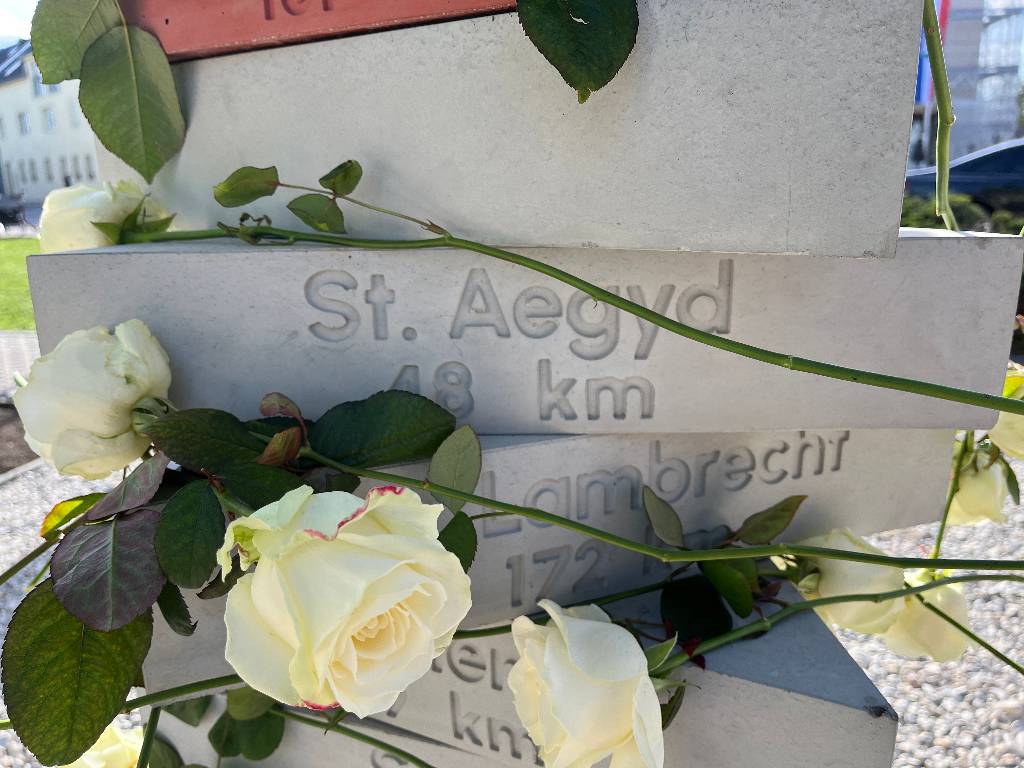 Enthüllung der Außenlager-Stele in St. Aegyd