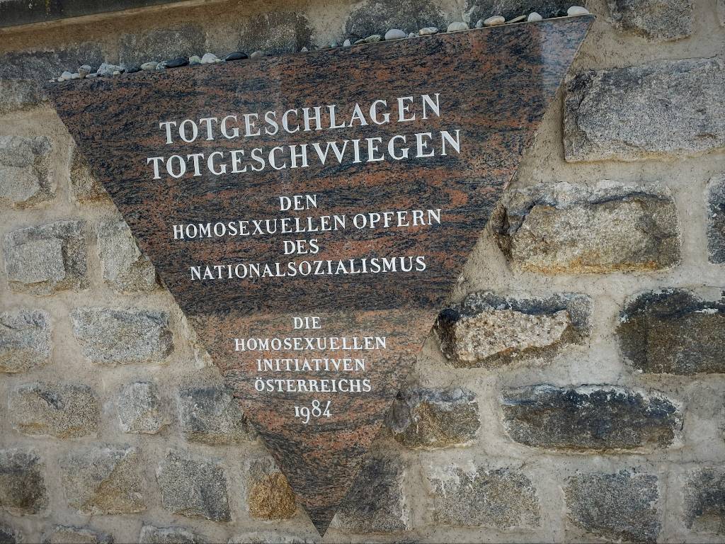 Rundgang im Rahmen des Internationalen Menschenrechtesymposiums: Totgeschlagen – Totgeschwiegen. Queere Menschen im KZ Mauthausen